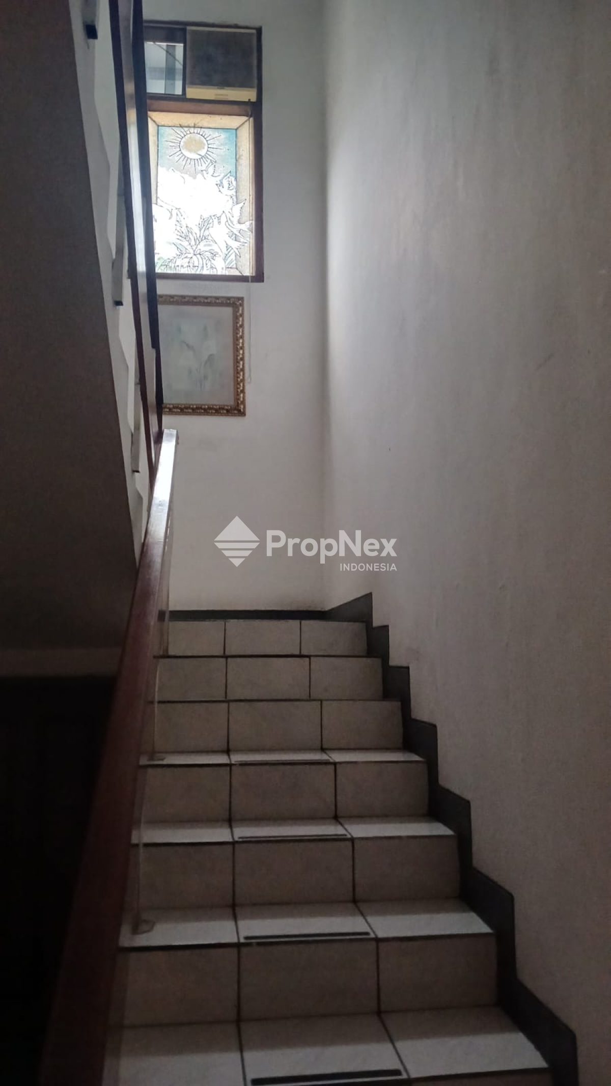 Jual Rumah Hook 2 Lantai di Kawasan Tulip Permai Estate — foto 5